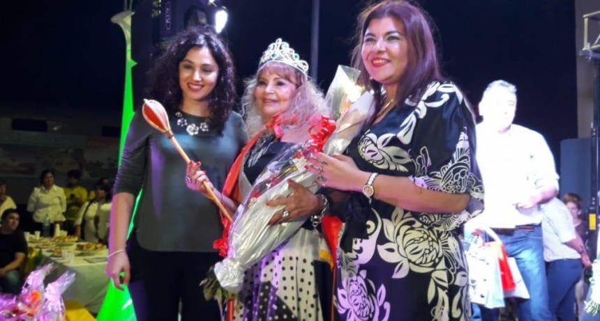 Teresa Esca&ntilde;uela de Boglione fue coronada como la Reina 2018 de la Tercera Edad