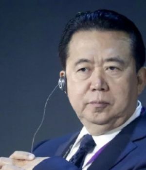 Renunci&oacute; el "desaparecido" jefe de Interpol