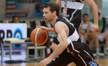 Ol&iacute;mpico va por el pase al S&uacute;per 4 ante Regatas Corrientes