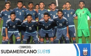 Zeballos marc&oacute; un doblete en el empate entre Argentina y Uruguay