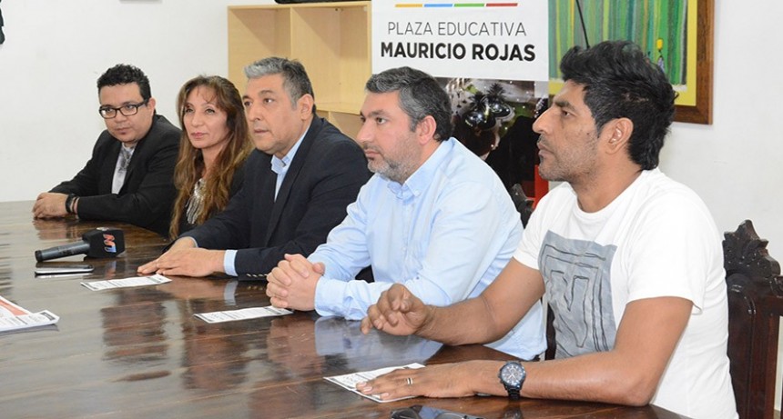 El municipio acompa&ntilde;a a int&eacute;rpretes santiague&ntilde;os en el evento solidario &ldquo;Haciendo Caminos&rdquo;