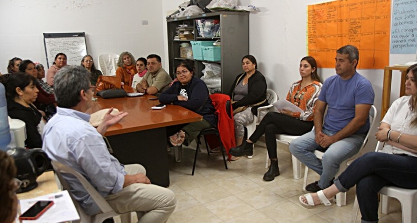 La Municipalidad de La Banda se reuni&oacute; con productores y feriantes del INTA