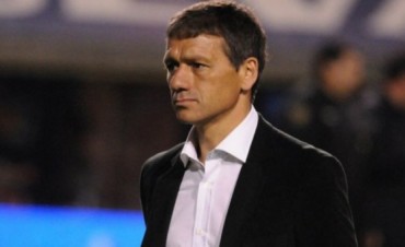 Juan Sebasti&aacute;n Ver&oacute;n confirm&oacute; a Nelson Vivas como DT de Estudiantes