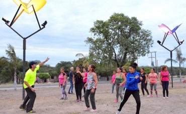 La Plaza Saludable del B&ordm; R&iacute;o Dulce suma clases de gimnasia gratuitas  