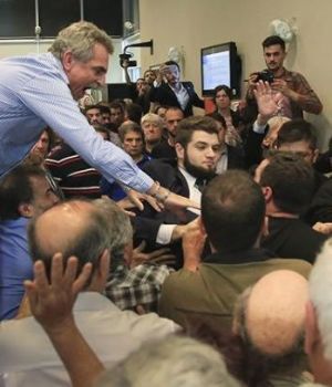 En medio de un esc&aacute;ndalo, dieron dictamen a la reforma previsional