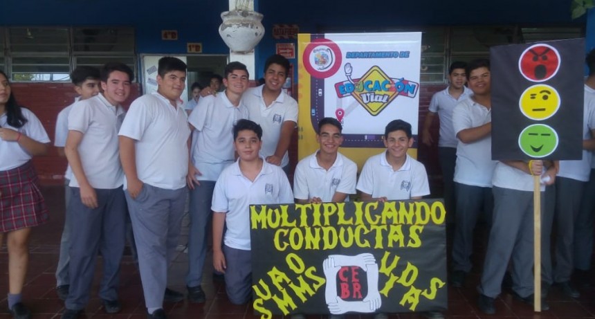 Estudiantes fueron capacitados sobre prevenci&oacute;n de accidentes de tr&aacute;nsito 