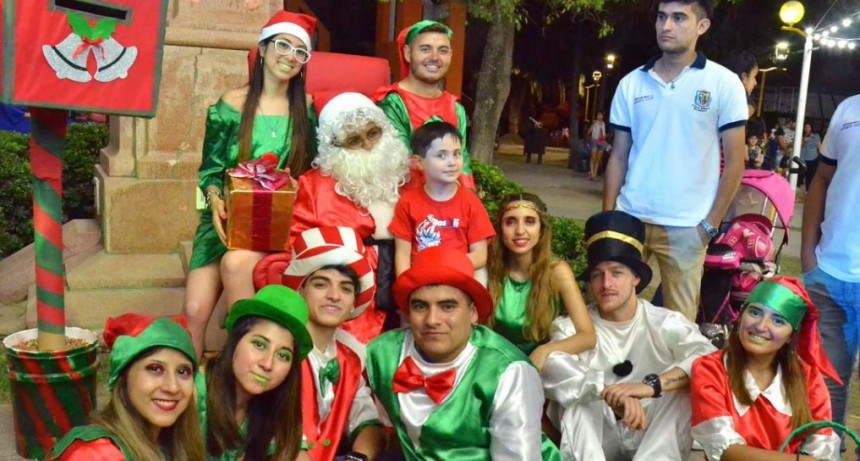  Los ni&ntilde;os podr&aacute;n retratarse junto a Pap&aacute; Noel en la plaza Manuel Belgrano