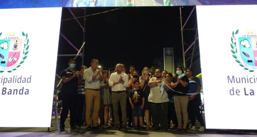 Mirolo inaugur&oacute; oficialmente el reencarpetado de la avenida Belgrano con una gran muestra art&iacute;stica